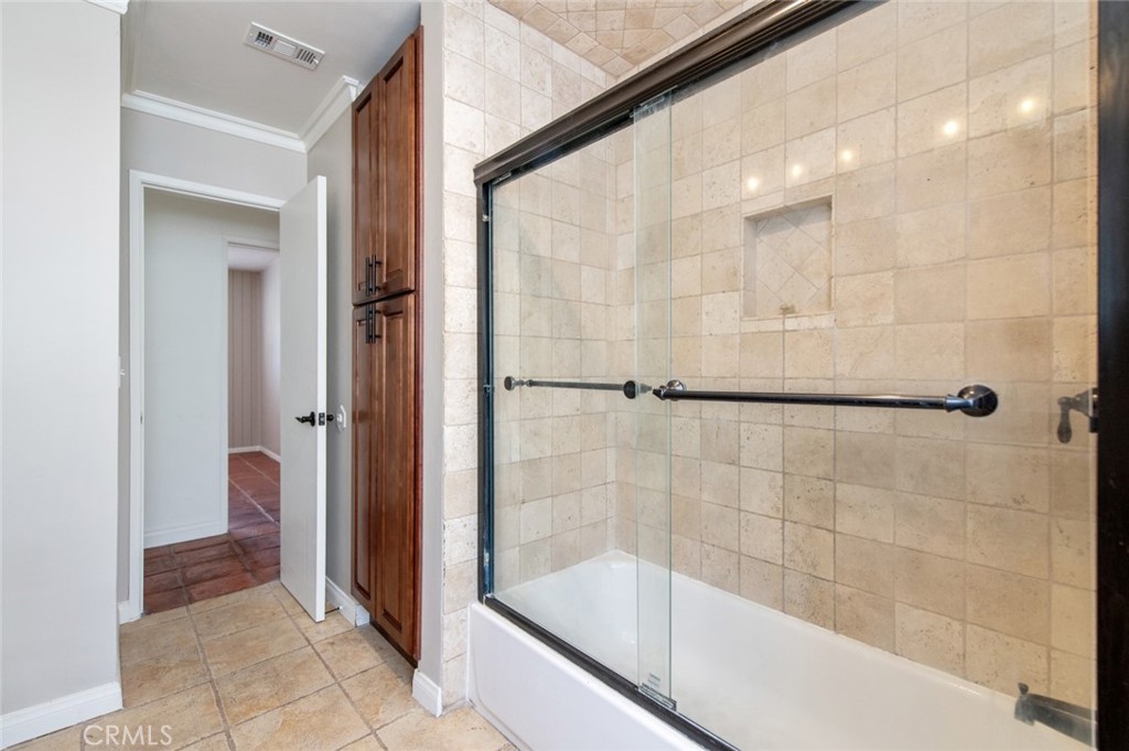 3202 E Virginia Avenue E