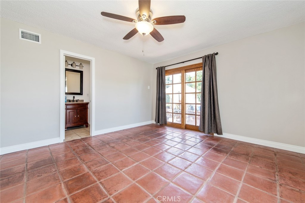 3202 E Virginia Avenue E