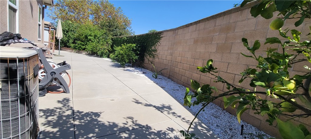 21598 Magnolia Street