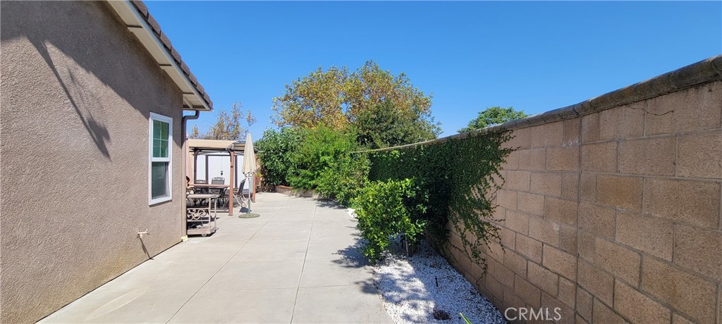 21598 Magnolia Street