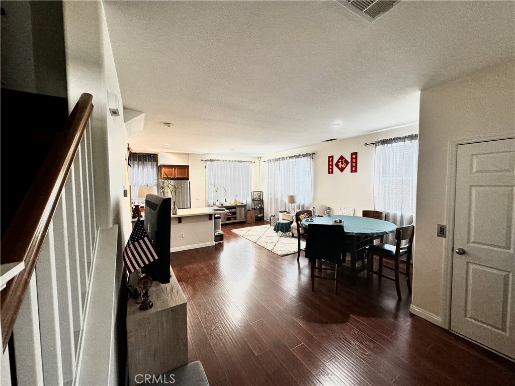 1561 Ledgestone Lane