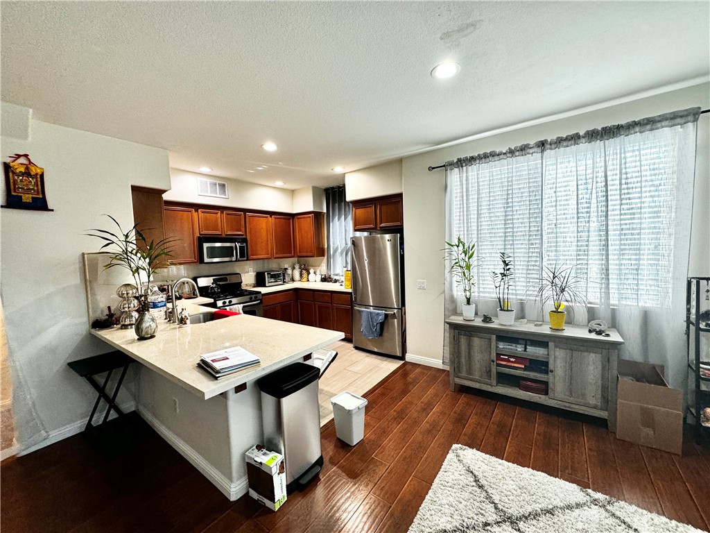 1561 Ledgestone Lane