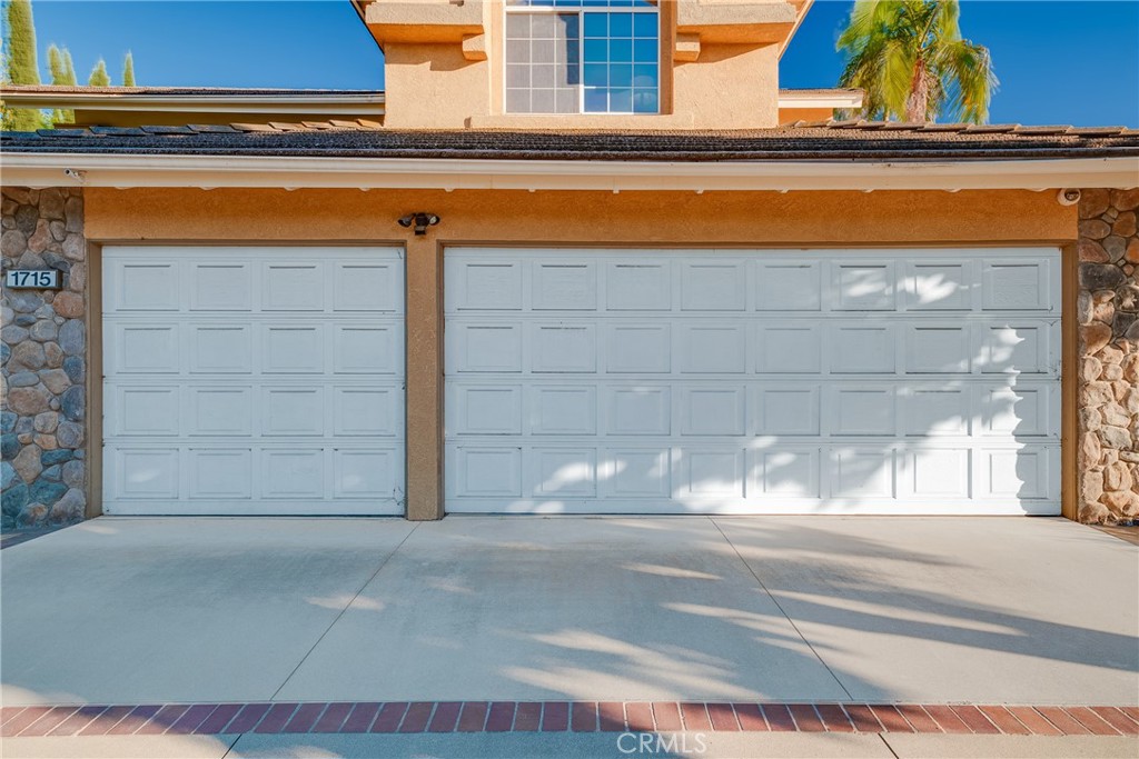 1715 Rancho Hills Drive