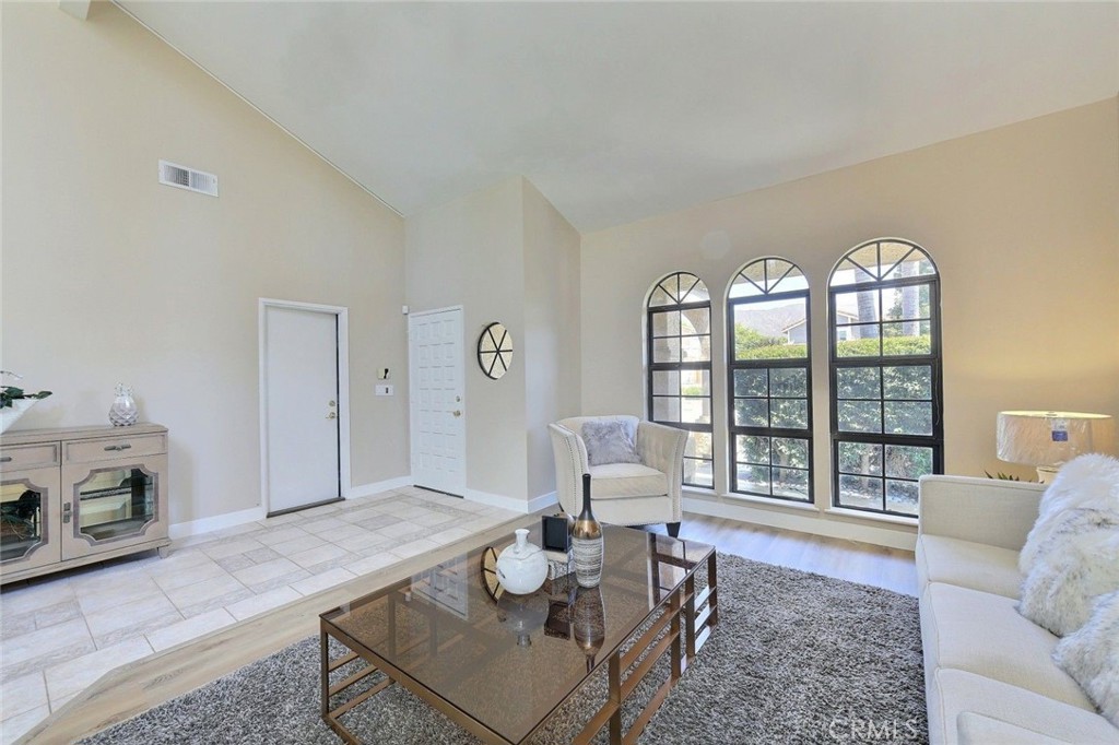 4775 Calle De Grande