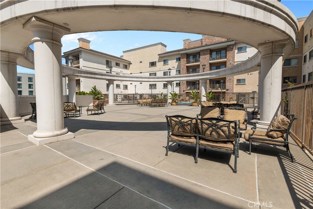 600 N Atlantic Boulevard 213