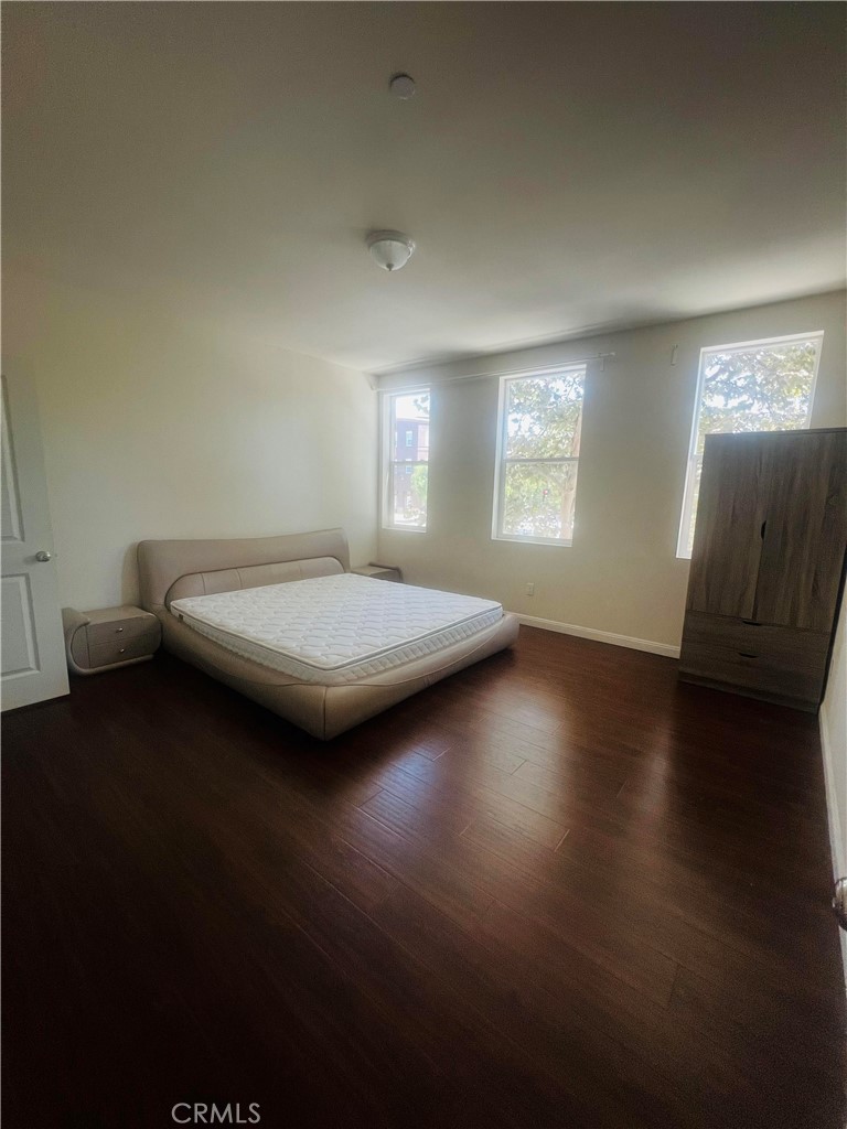 307 S San Dimas Ave