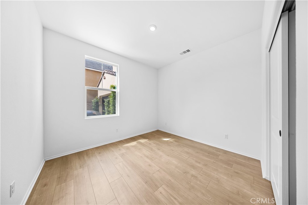 2785 E Kendall Ln