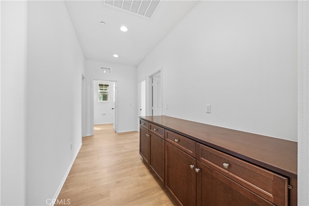 2785 E Kendall Ln