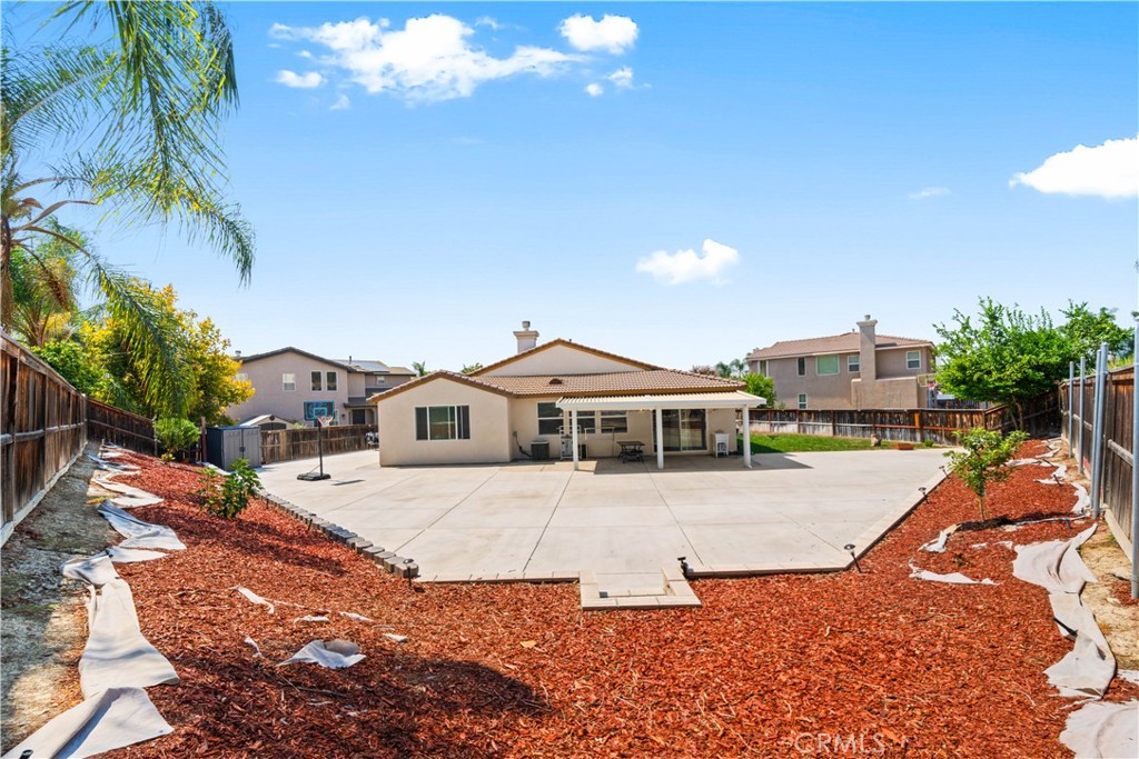 27922 Crescent Court