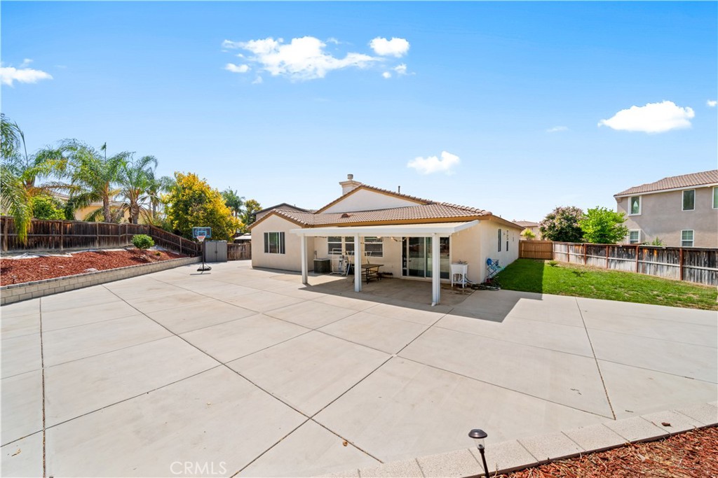 27922 Crescent Court