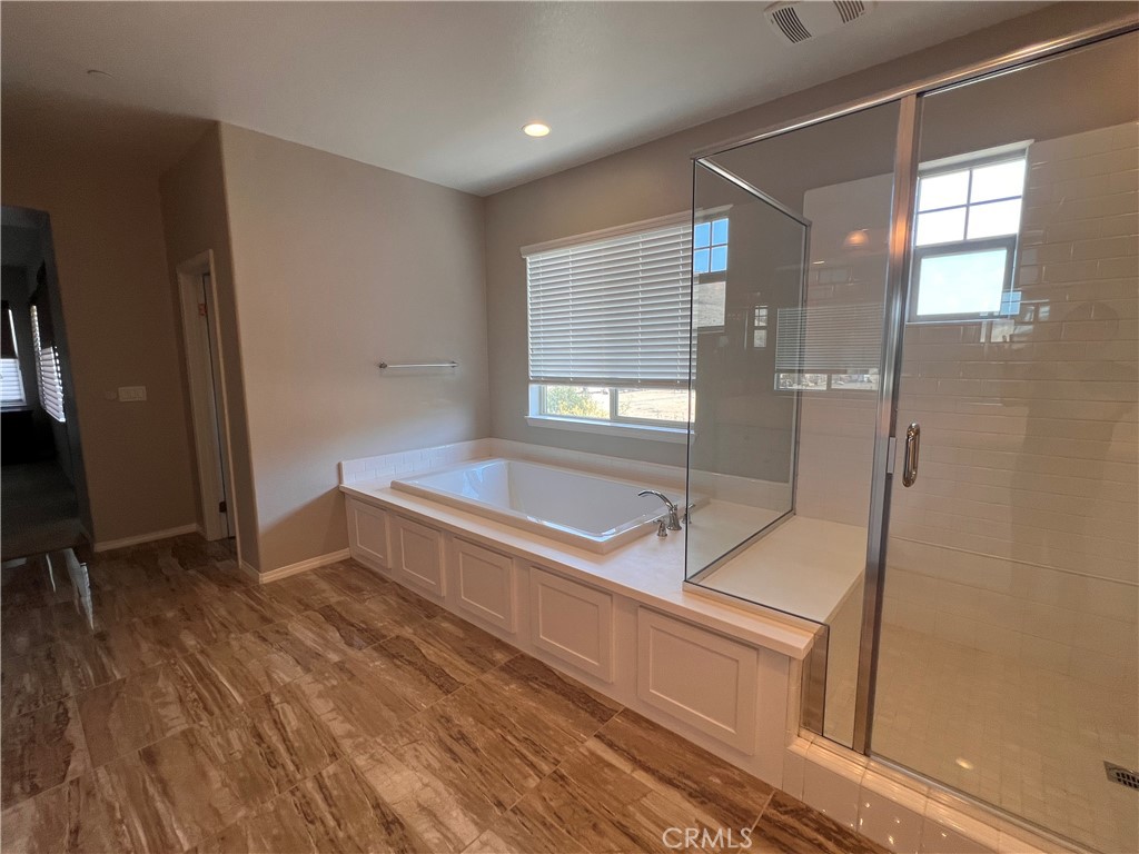 5619 Avenida De Portugal