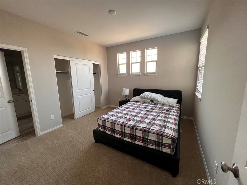 5619 Avenida De Portugal