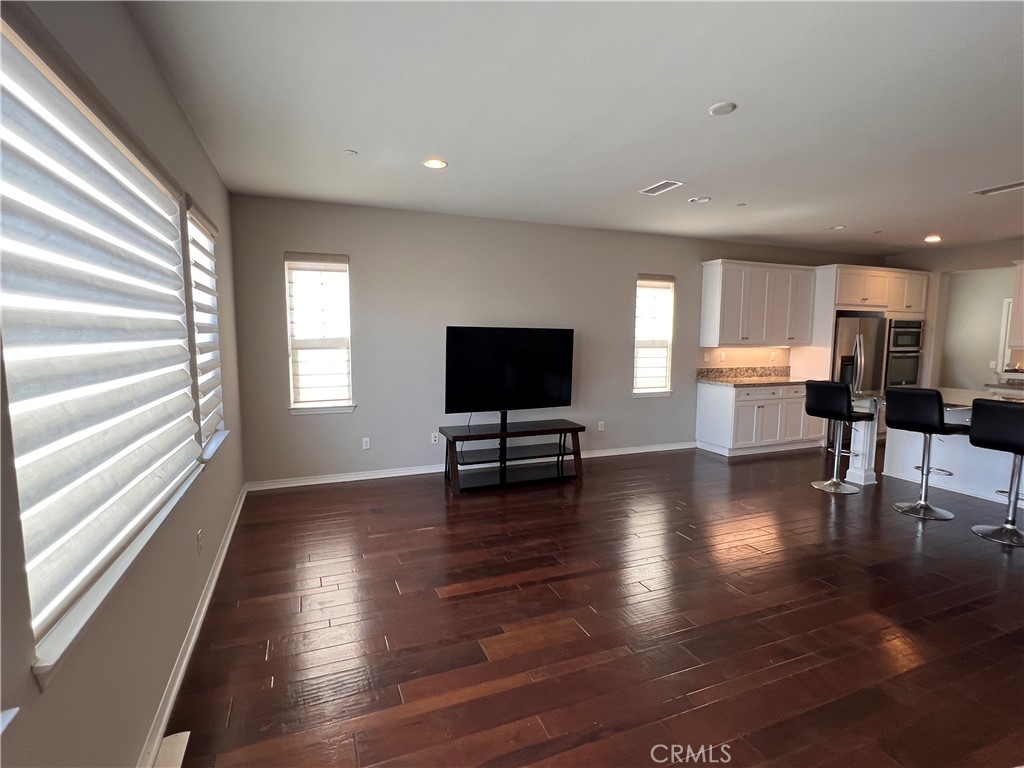 5619 Avenida De Portugal