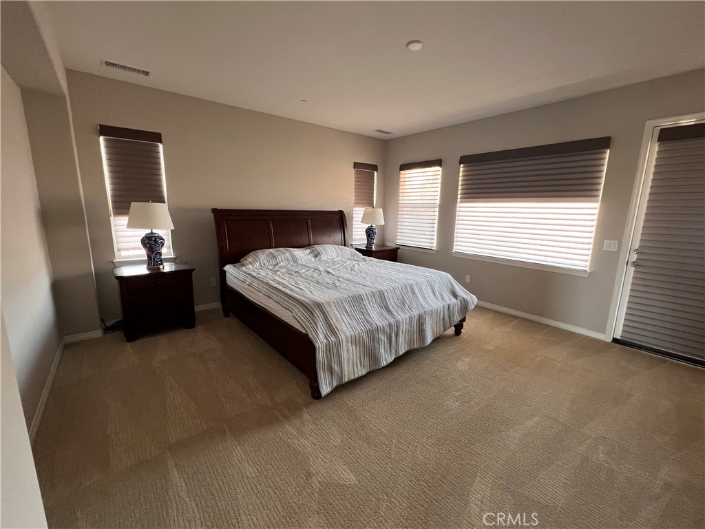 5619 Avenida De Portugal