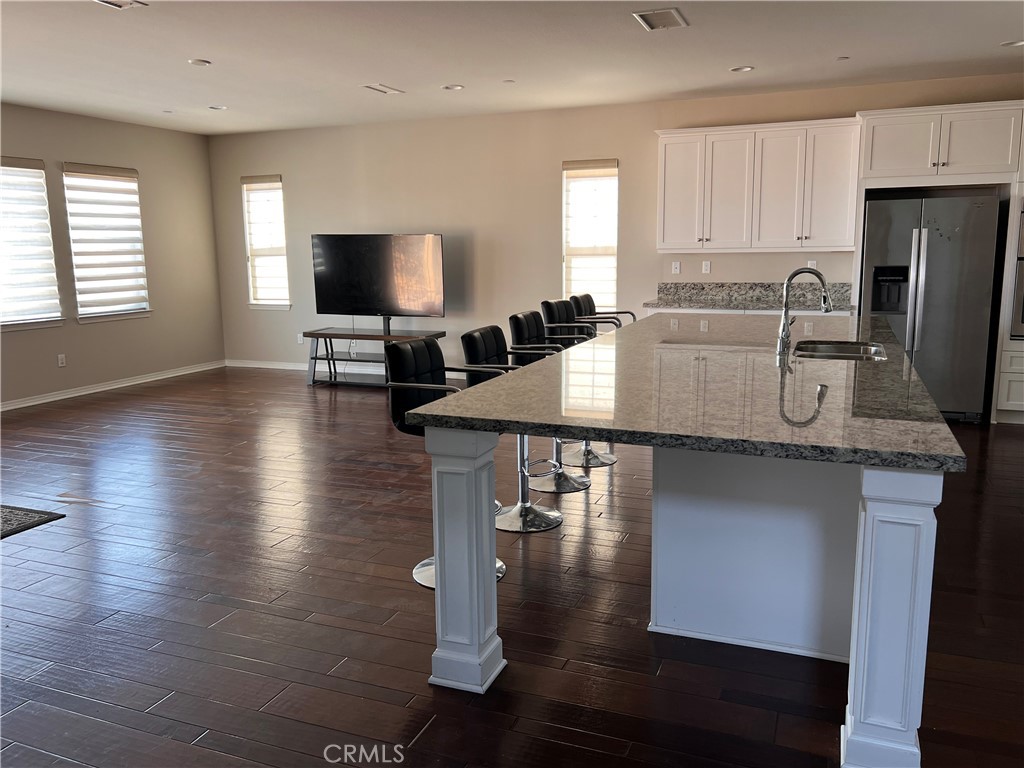 5619 Avenida De Portugal