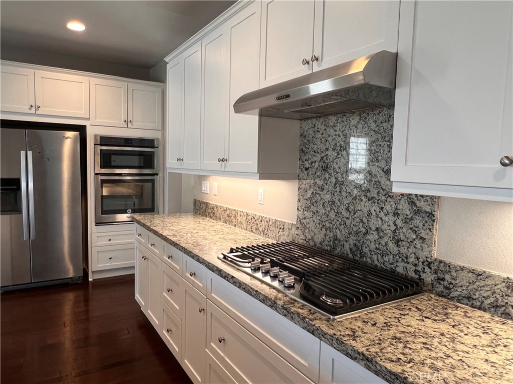 5619 Avenida De Portugal