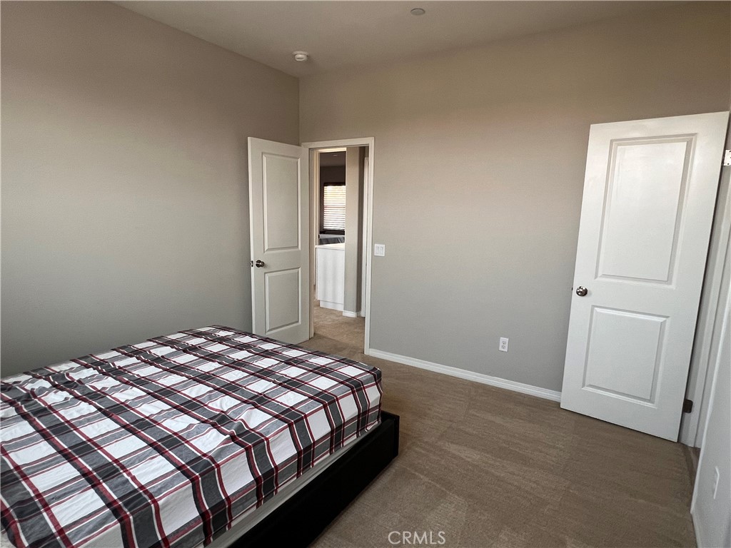 5619 Avenida De Portugal