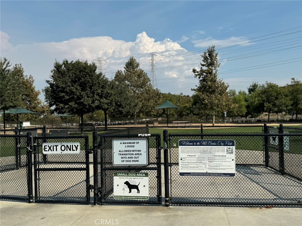 5619 Avenida De Portugal