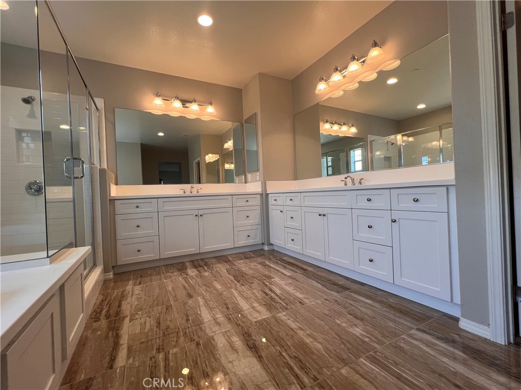 5619 Avenida De Portugal