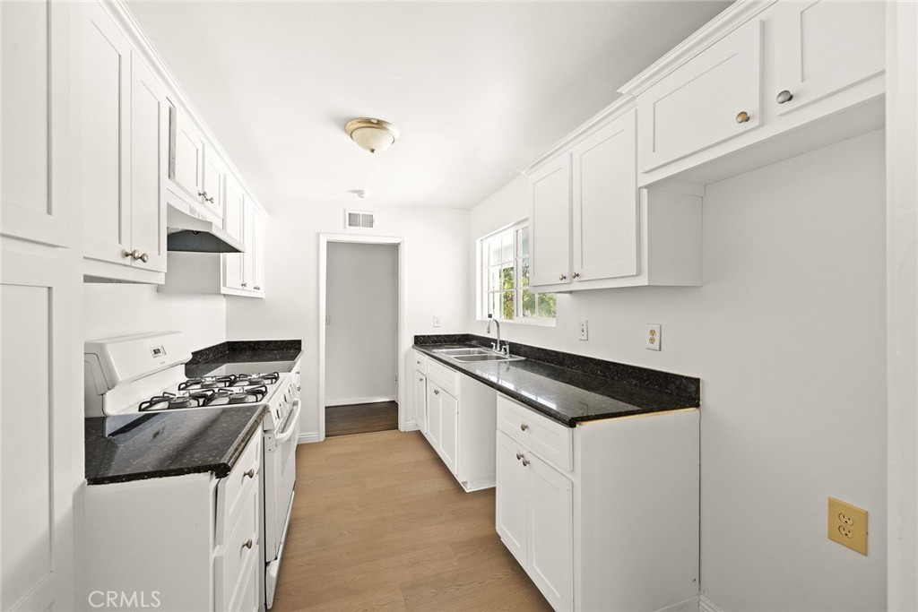 15821 Fellowship Street