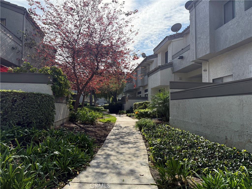 27 Willowcrest Lane