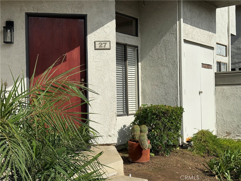27 Willowcrest Lane