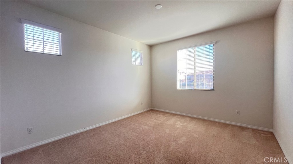 13322 Los Robles Court
