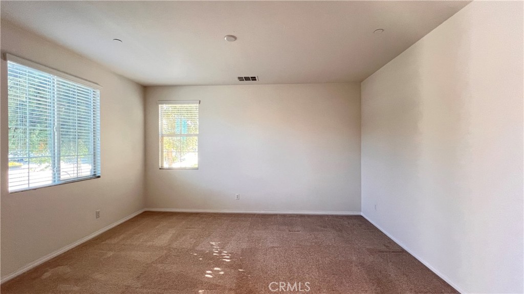 13322 Los Robles Court