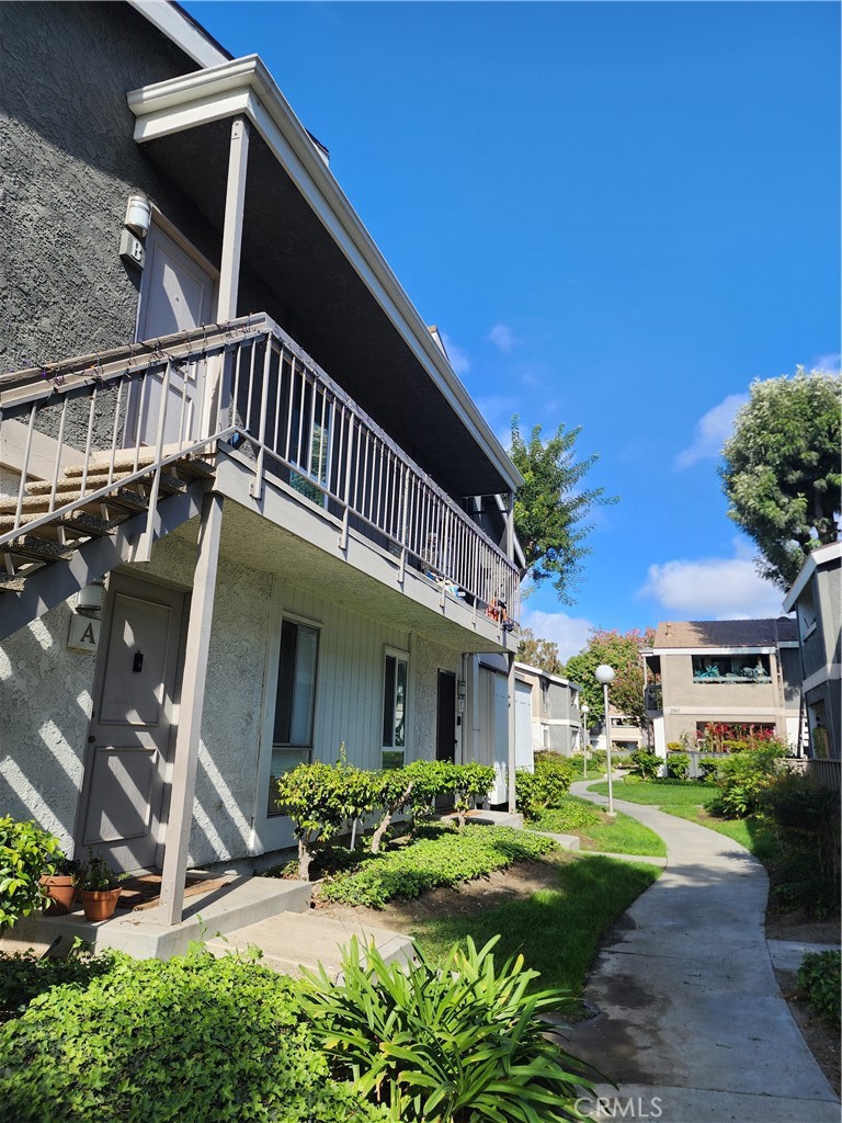 2859 S Fairview Street B