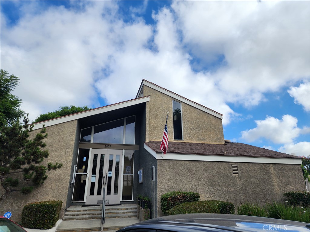 2859 S Fairview Street B