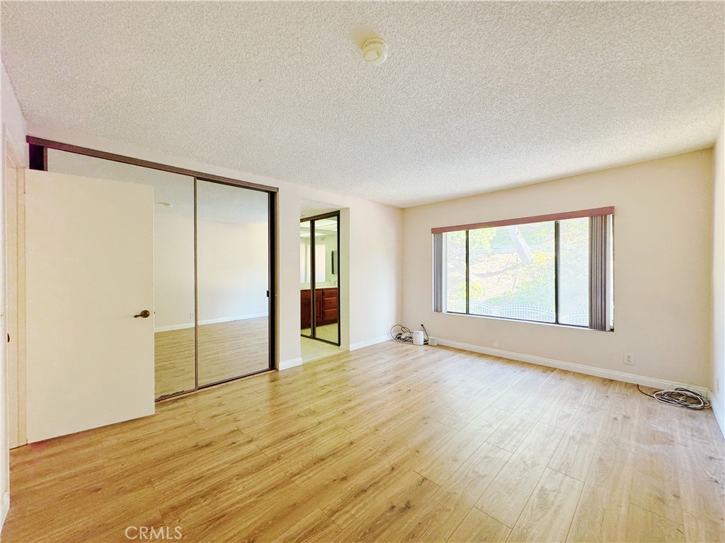 1520 Autumn Hill Road