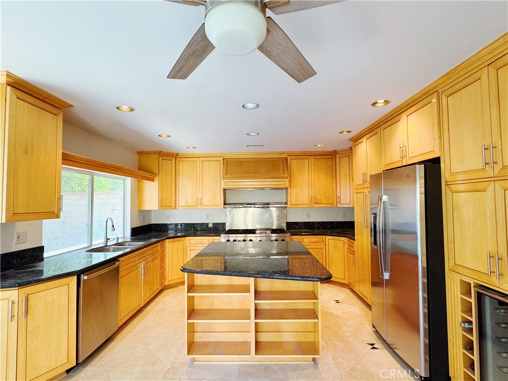 1520 Autumn Hill Road