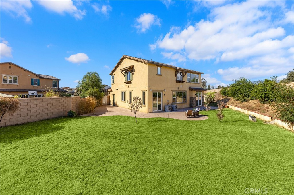 7109 Sunnyside Place