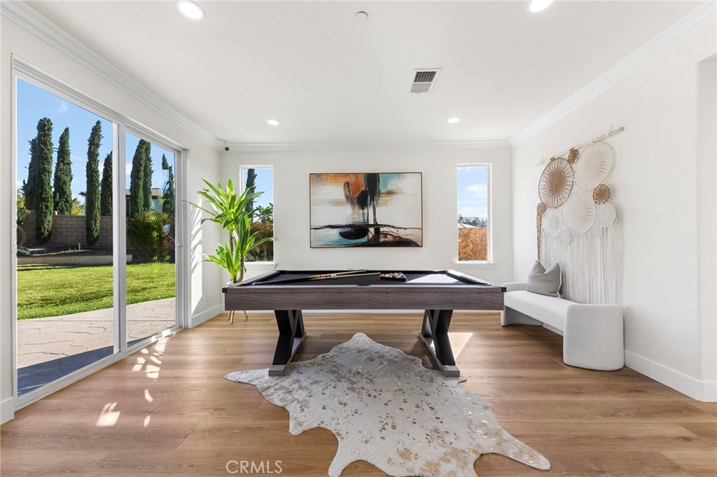 7109 Sunnyside Place