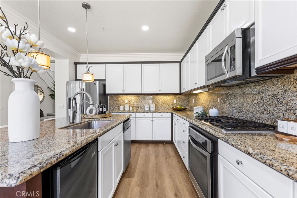 7109 Sunnyside Place