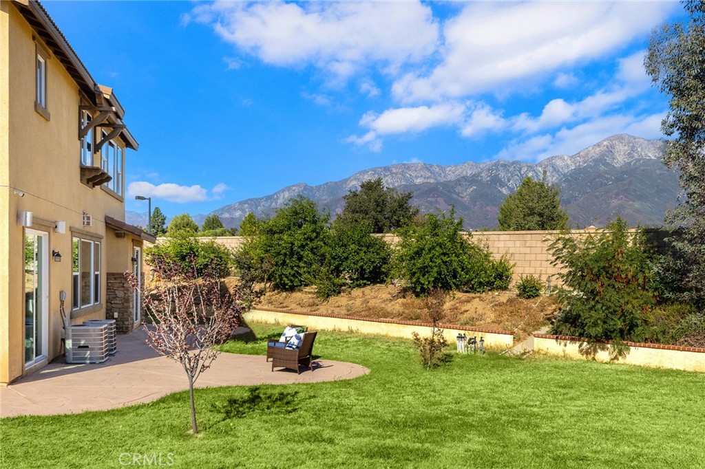 7109 Sunnyside Place