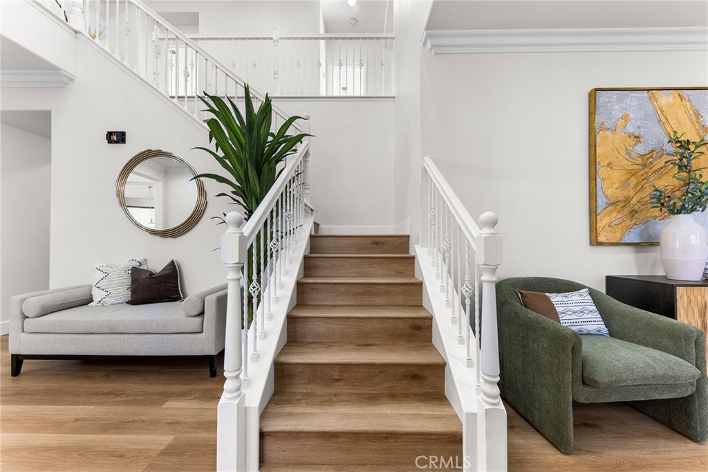 7109 Sunnyside Place