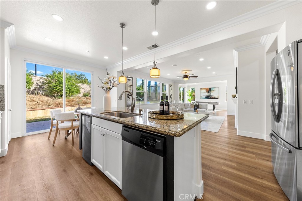 7109 Sunnyside Place