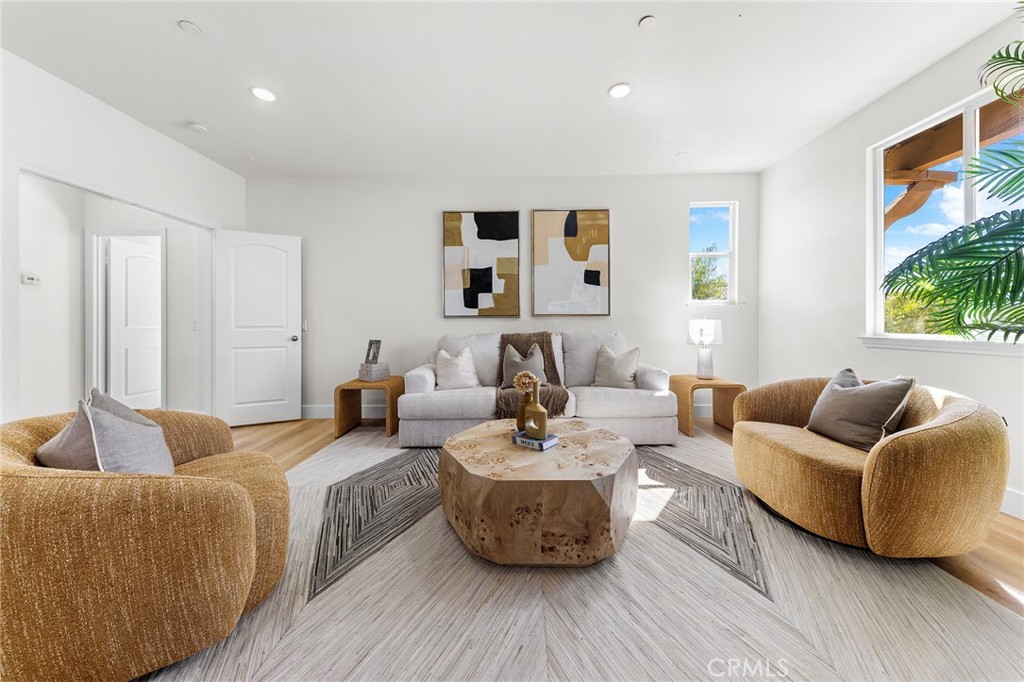 7109 Sunnyside Place