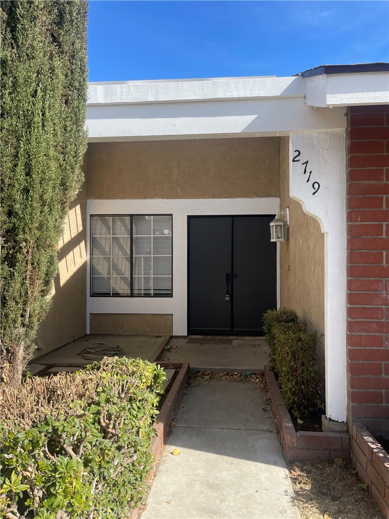 2719 S Del Norte Avenue