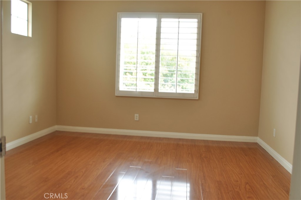 11305 River Knoll Drive