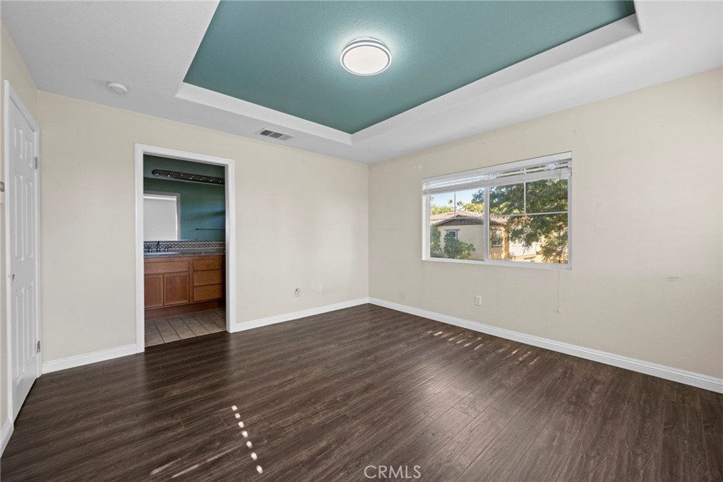 1444 Oakwood Way
