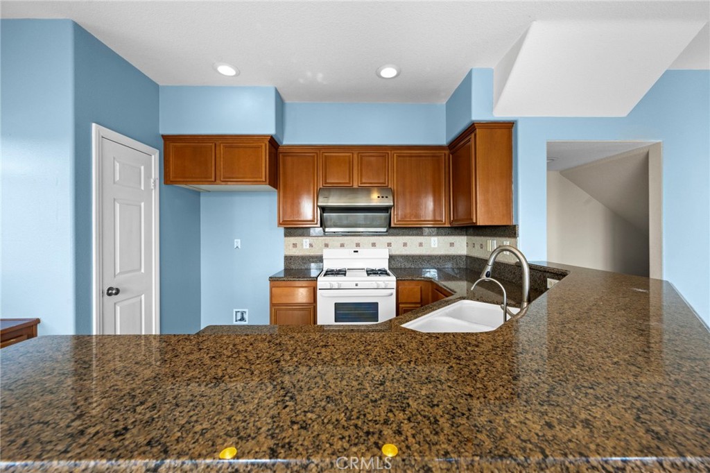 1444 Oakwood Way