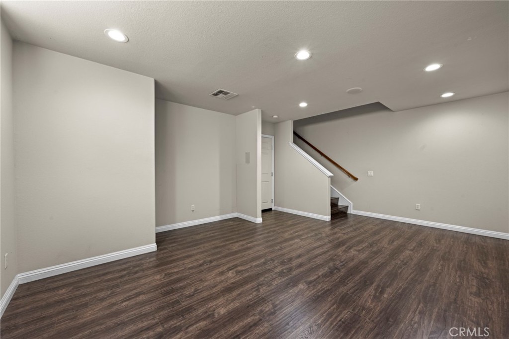 1444 Oakwood Way