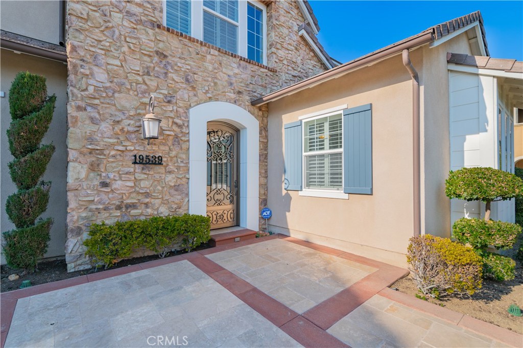 19539 Red Tail Court