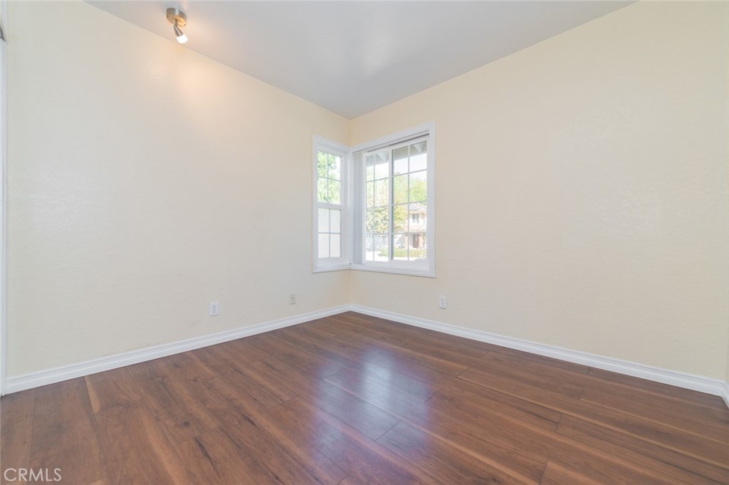 521 Avenida Presidio