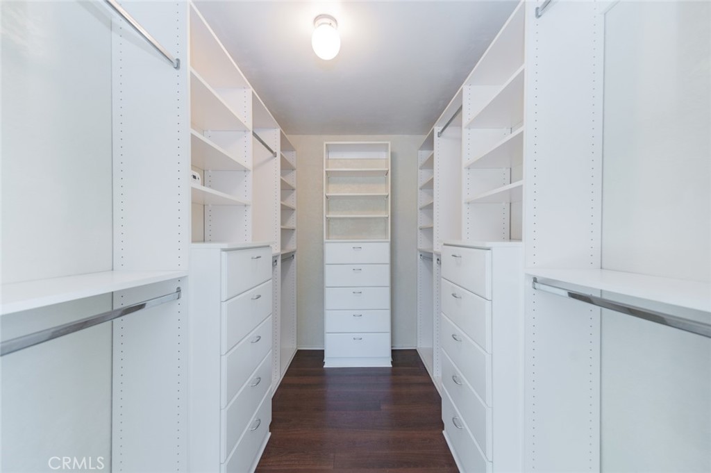 521 Avenida Presidio