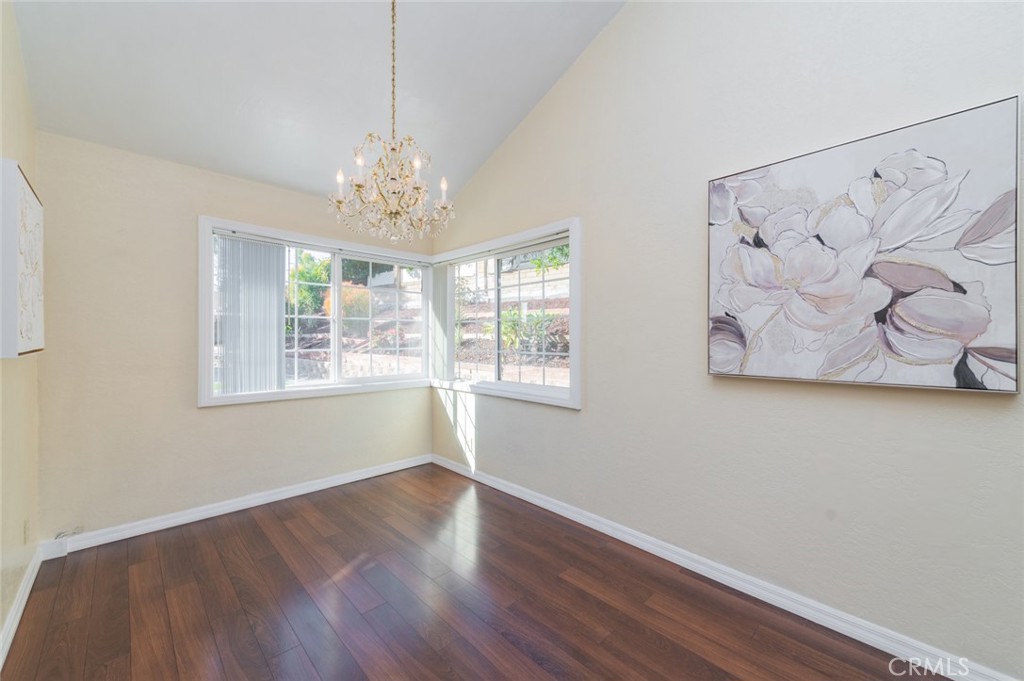 521 Avenida Presidio