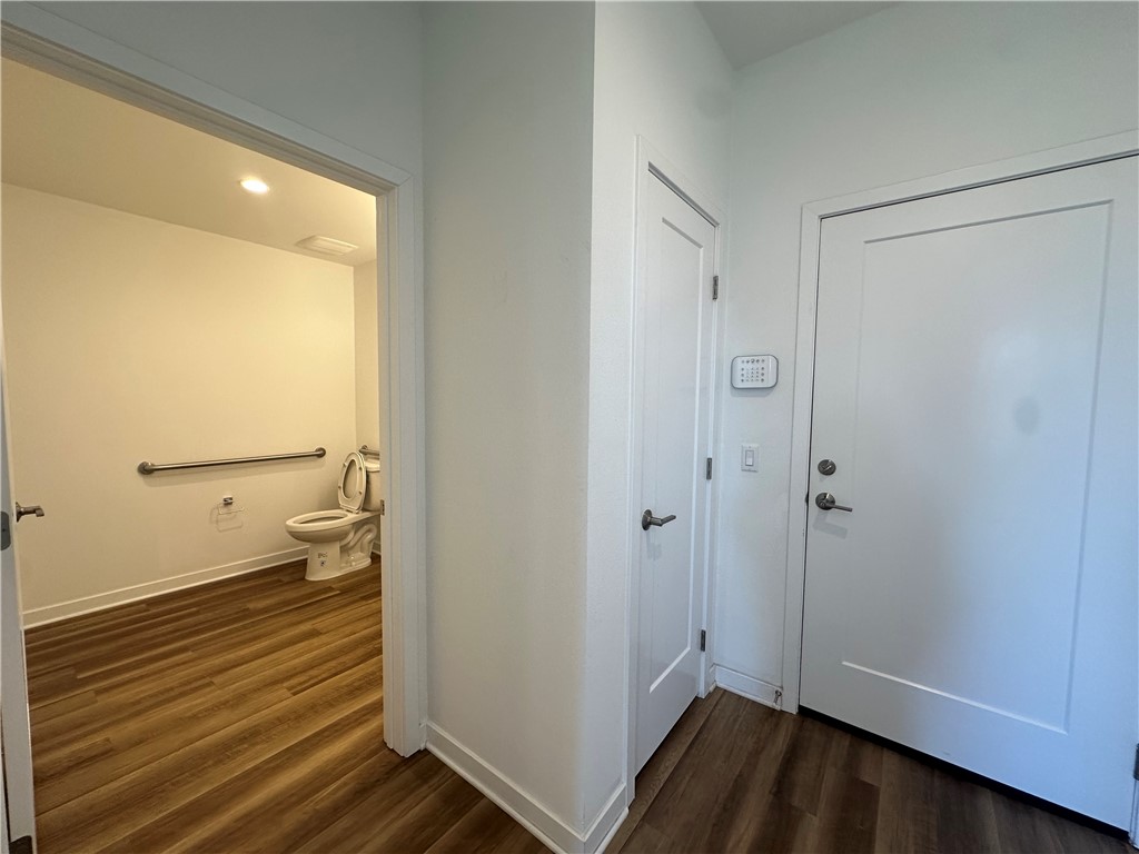 1654 Pomona Ave Avenue