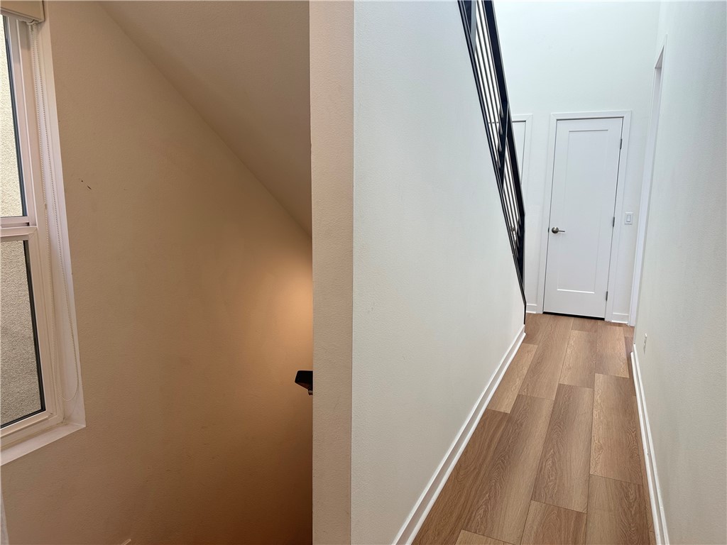 1654 Pomona Ave Avenue